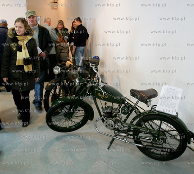 Muzeum Techniki i Komunikacji - Zajezdnia Sztuki w...