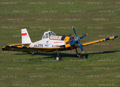 Szczecin, Goleniow. Nz. PZL-Mielec M-18B Dromader Aerogryfu....