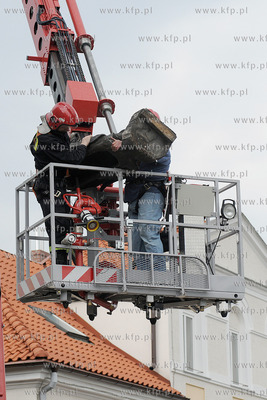 Wejherowo. Strazacy z Panstwowej Strazy Pozarnej z...