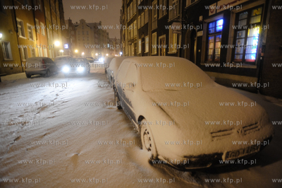 Nastepny atak zimy na Gdansk nastapil poznym wieczorem....
