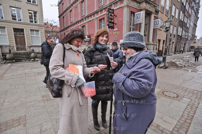 DZIEN BEZ SMOLENSKA na Dlugim Targu w Gdansku zorganizowany...