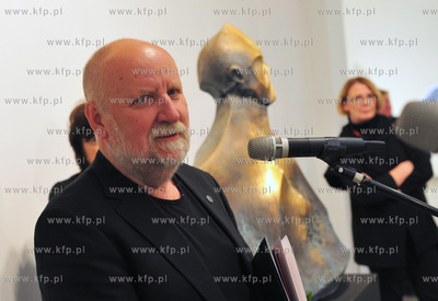 Panstwowa Galeria Sztuki - Sopot. Wystawa rzezby profesora...