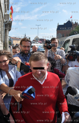 Prokuratura Okregowej w Gdansku przesluchiwala prezesa...