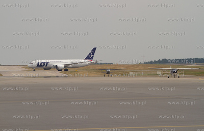 Port Lotniczy Gdansk. Boeing 787-800 Dreamliner Polskich...