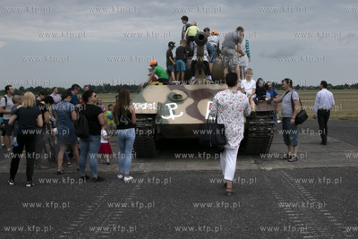 Święto 49. Bazy Lotniczej. Rodzinny Piknik Lotniczy...