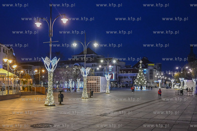 Sopot. Swiateczne iluminacje w Sopocie. 14.12.2020...