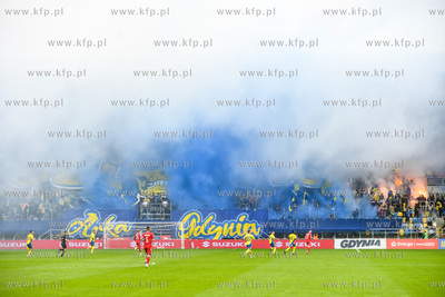 Betclic 1 liga. Arka Gdynia -  Miedź Legnica n/z kibice...