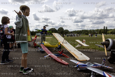 Święto 49 Bazy Lotniczej w Pruszczu Gdańskim. 
14.06.2024
fot....