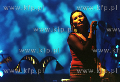 Olga Jackowska, dawniwj KORA, podczas koncertu w Operze...