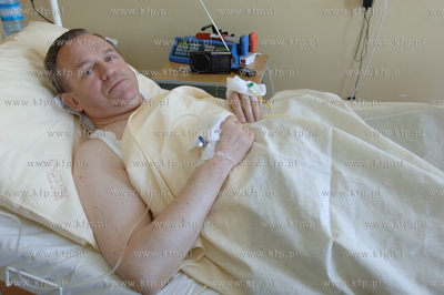 Pralat Henryk Jankowski w Szpitalu Wojewodzkim w Gdansku...