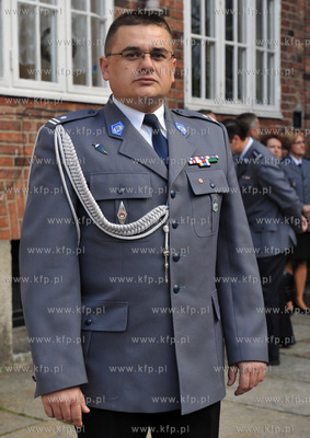 Nadkomisarz Jan Kosciuk - rzecznik prasowy Komendanta...