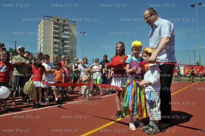 Gdansk, Suchanino. Otwarcie nowoczesnego boiska - kompleksu...