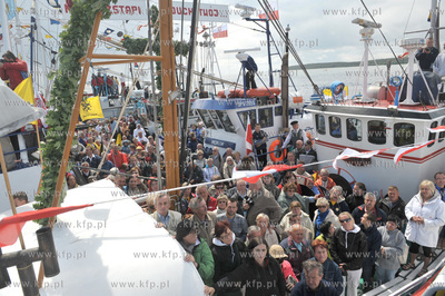 Morska Pielgrzymka Rybakow na odpust Sw. Apostolow...