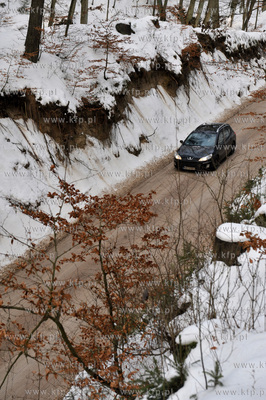 Lesna droga pomiedzy Sulminem na Kaszubach, a Otominem....