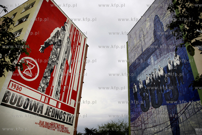 Gdansk Zaspa. Mural z okazji 30 lecia Solidarnosci...