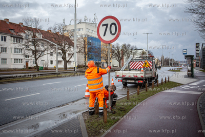 Demontaż znaków ograniczających prędkość do 50...
