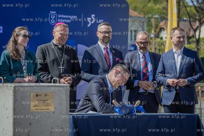 Wmurowanie kamienia węgielnego pod Centrum Sportu....