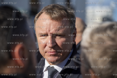 Konferencja zorganizowana przez Jacka Kurskiego oraz...