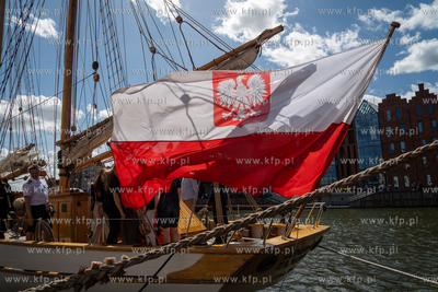 Żaglowiec Generał Zaruski wypłyną, w 101-dniową...