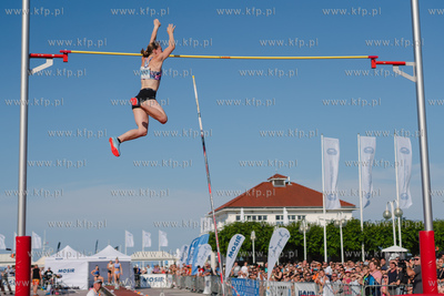 Sopot. 36. Tyczka na molo. Skoki pań. 24.06.2023 fot....