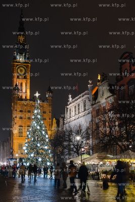 Gdańsk, ul. Długi Targ. Pierwszy dzień Nowego Roku....