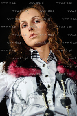 Gdansk, Dlugi Targ. Jarmark Dominikanski. Pokaz mody...