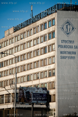 Gdansk. Biurowiec Stoczni Polnocnej przy ulicy Marynarki...