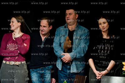 Gdynia. Teatr Miejski im Witolda Gombrowicza. VI Festiwal...