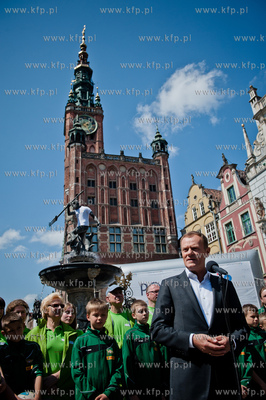 Gdansk. Ulica Dluga. Wizyta Premiera RP Donalda Tuska,...
