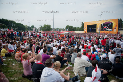 Gdansk. Strefa Kibica na Placu Zebran Ludowych gdzie...