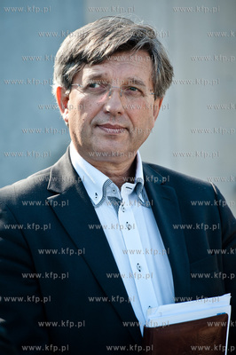 Gdansk. Konferencja prasowa orazz uroczyste zawieszenie...