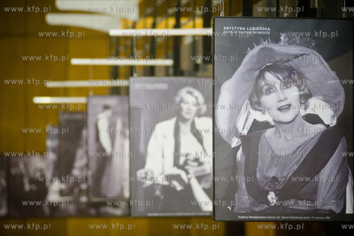 Gdansk. Teatr Wybrzeze. Wernisaz wystawy zdjec bedacych...