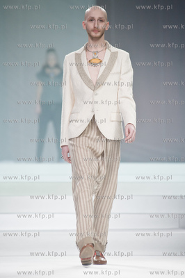 Centrum Stocznia Gdansk. Gala Amber Look Trends & Styles...