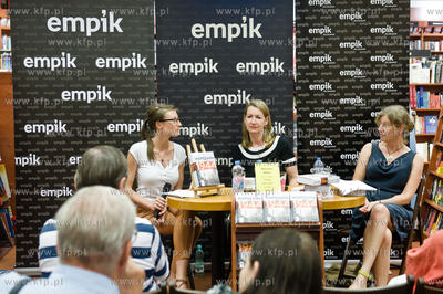 Gdansk. Salon Empik w C.H. Galeria Baltycka. Spotkanie...
