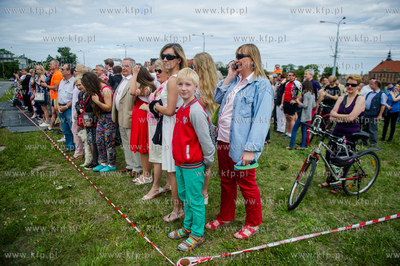 Gdansk. Skrzyzowanie ul. 3 Maja i Armii Krajowej. Pozegnalne...