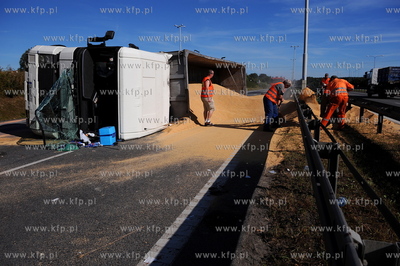 Gdansk. Obwodnica Trojmiasta, zjazd z ulicy Kartuskiej....