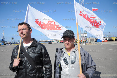 W Przedsiebiorstwie Polowow i Uslug Rybackich Szkuner...