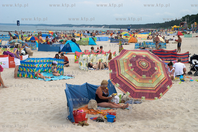 Wakacyjny odpoczynek na plazy w Ustce.
30.06.2011
Fot....
