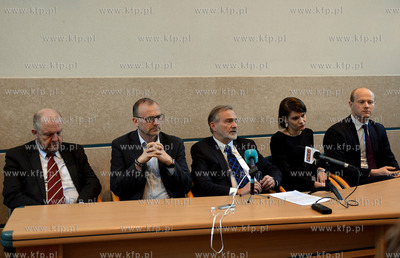 Konferncja prezydenta Wojciecha Szczurka w sprawie...