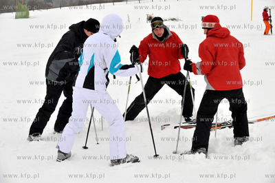 Stok narciarski w Przywidzu na Kaszubach. Na miejscu...