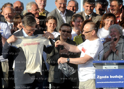 Zakonczenie kampanii wyborczej kandydata na urzad Prezydenta...