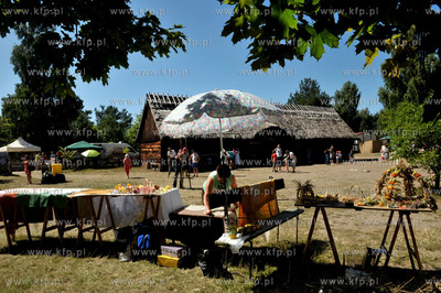 Kaszubski Park Etnograficzny - skansen we Wdzydzach...
