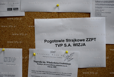 Budynek Telewizji Gdansk. Pogotowie strajkowe w zwiazku...