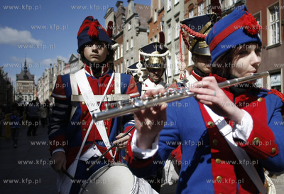 Gdansk.Ul. Dluga inscenizacja wjazdu Napoleona i jego...