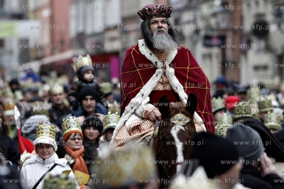 Orszak trzech kroli przeszedl ulicami Gdanska.
06.01.2012
fot....