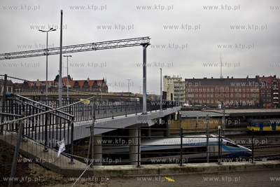 Oddany od użytku nowy wiadukt kolejowy w ciągu ul....