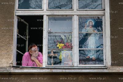 Gdańsk, W zwiazku z zagrożeniem epidemicznym ludzie...