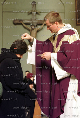 Sroda popielcowa u Dominikanow w gdanskim kosciele...