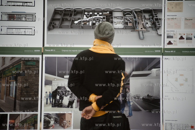 Gdynia. Magazyn Tranzytowy Dworca Morskiego. Ogloszenie...