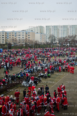 Gdanskl. Plac Dwoch MIast. Parkin pod Ergo Arena. XI...